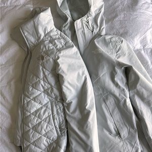The North Face Women's Hooded Ski Jacket in Pale Gray